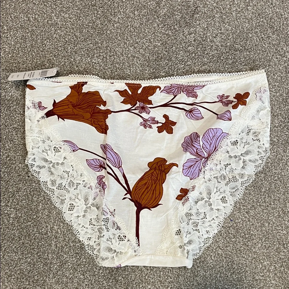 Soma Embraceable Lace Hipster - Picture 3 of 3